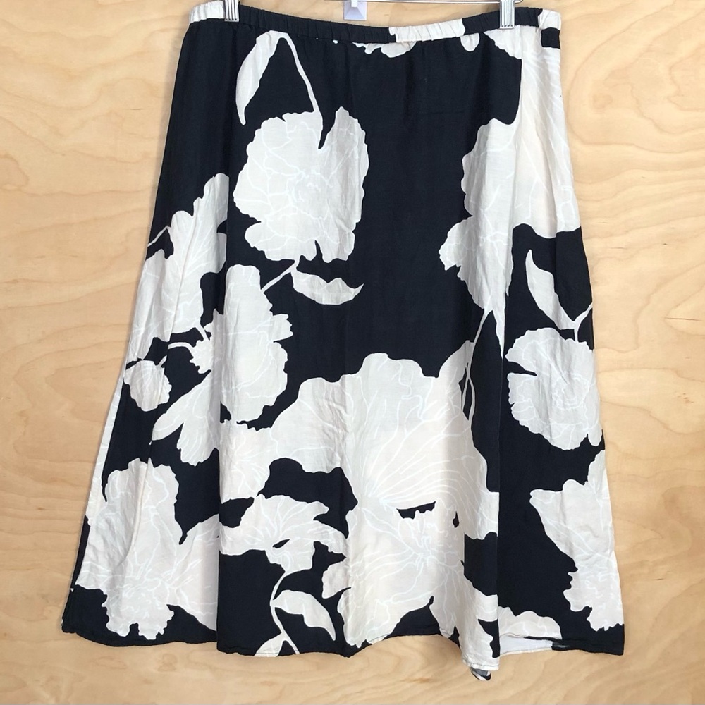 H&M Black and White Floral Midi Skirt Linen Blend Summer Womens Large.